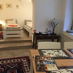 Apartment At The Golden Ram